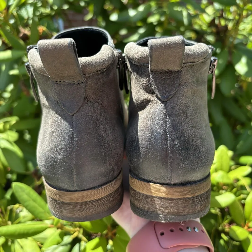 Franco Sarto Keegan Oiled Leather Ankle Boots - Size 7